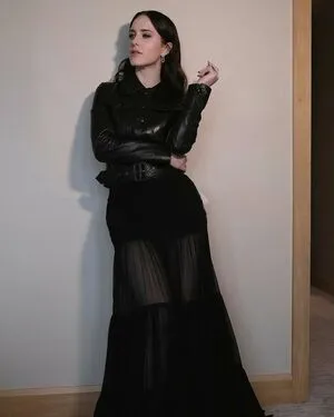 Rachel Brosnahan OnlyFans Leaked Free Thumbnail Picture - #JaYhIuscNE