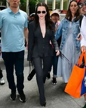 Rachel Brosnahan OnlyFans Leaked Free Thumbnail Picture - #MutiRCuINA