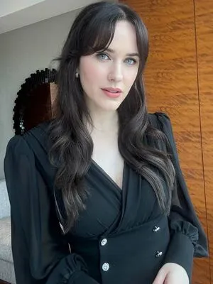 Rachel Brosnahan OnlyFans Leaked Free Thumbnail Picture - #q2bKp2r2Mh