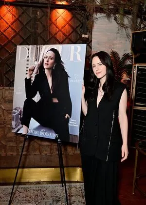 Rachel Brosnahan OnlyFans Leaked Free Thumbnail Picture - #tNsm7fxlsd