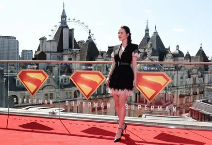 Rachel Brosnahan OnlyFans Leaked Free Thumbnail Picture - #uwOwlxRiZC