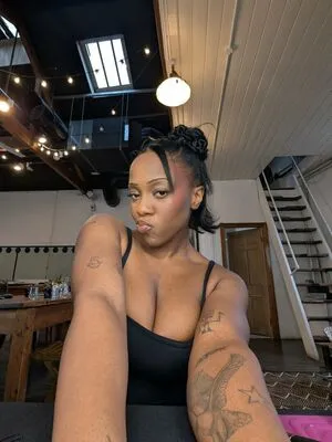 Rachel Chinouriri OnlyFans Leaked Free Thumbnail Picture - #0N7Ija9sgF