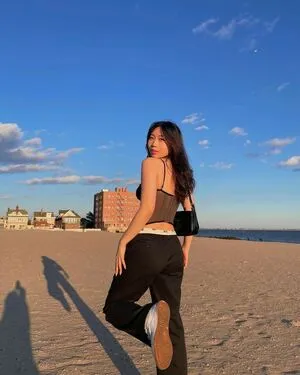Rachel Dong OnlyFans Leaked Free Thumbnail Picture - #FF11LP1F9w