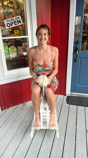 Rachel Michelle OnlyFans Leaked Free Thumbnail Picture - #wrlCrzYGd1