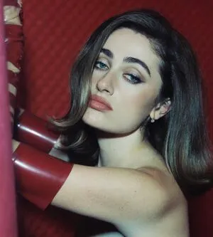 Rachel Sennott OnlyFans Leaked Free Thumbnail Picture - #FLIZ9saqg2