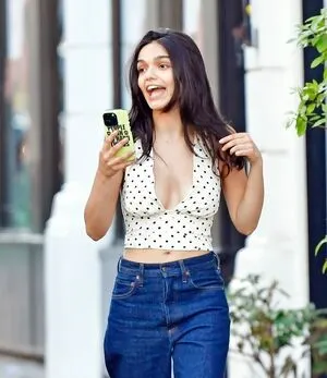 Rachel Zegler OnlyFans Leaked Free Thumbnail Picture - #vHBYMISyVf