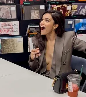 Rachel Zegler OnlyFans Leaked Free Thumbnail Picture - #vXgoC8VLbU