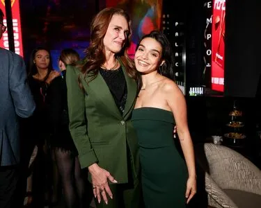 Rachel Zegler OnlyFans Leaked Free Thumbnail Picture - #xF0Jq1uWuo