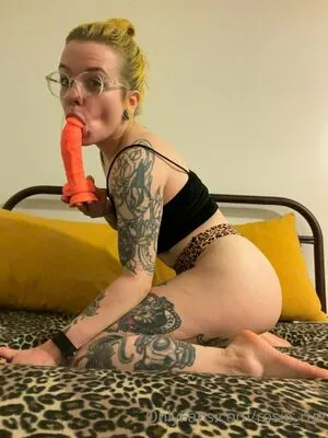 Rad Rosie Rue OnlyFans Leaked Free Thumbnail Picture - #GITOGnT3SN