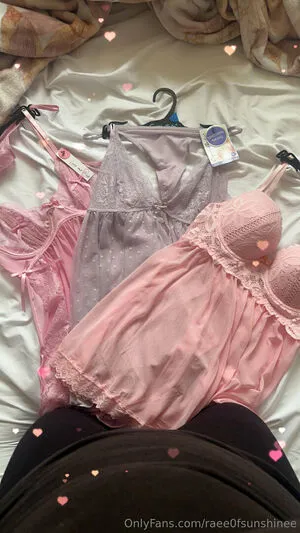 Raee0fsunshinee OnlyFans Leaked Free Thumbnail Picture - #fBkS25L3be
