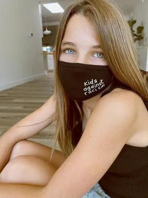 Raegan Revord OnlyFans Leaked Free Thumbnail Picture - #Qm8MChFEWs