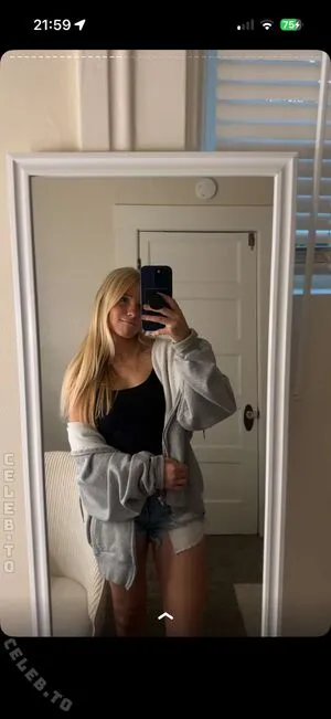 Raeganspoetry OnlyFans Leaked Free Thumbnail Picture - #1xGhaAt1ER