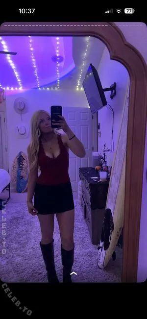 Raeganspoetry OnlyFans Leaked Free Thumbnail Picture - #ctFfBmHZBN