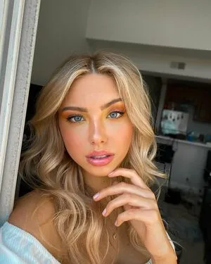 Raelynn Harper OnlyFans Leaked Free Thumbnail Picture - #TPRDeguMtK