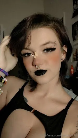 Raemay420 OnlyFans Leaked Free Thumbnail Picture - #qBCUJkYwem