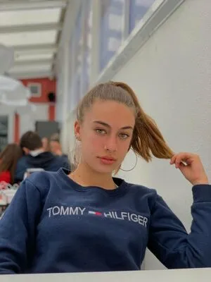 Rafaela Moutinho OnlyFans Leaked Free Thumbnail Picture - #0JmstuP6Jf