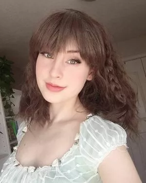 Raineemery OnlyFans Leaked Free Thumbnail Picture - #EVEEnEMowC