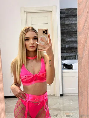 Ralucafree OnlyFans Leaked Free Thumbnail Picture - #HznZe8DJT5