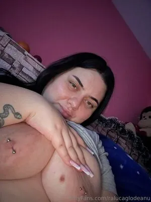 Ralucaglodeanu OnlyFans Leaked Free Thumbnail Picture - #TKRkNhRxh4