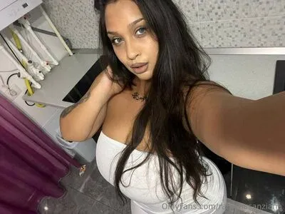 Ramona Sanziana OnlyFans Leaked Free Thumbnail Picture - #Qs669JV4bm