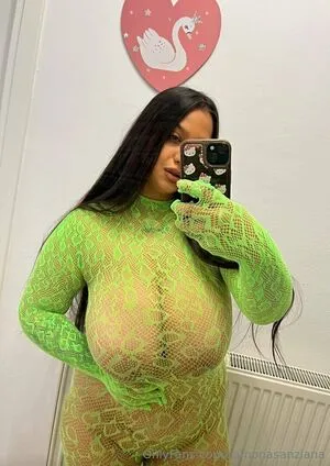 Ramonasanziana OnlyFans Leaked Free Thumbnail Picture - #Rw80G8ZXZ5