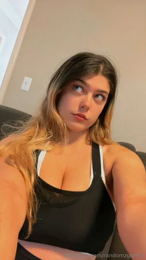 Randomzgames OnlyFans Leaked Free Thumbnail Picture - #b0qZWbkdOV
