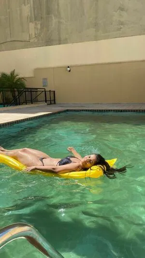 Raphaela Nascimento OnlyFans Leaked Free Thumbnail Picture - #DmHyMZnXUU