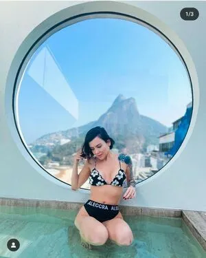 Raphaella Avena Avenaa OnlyFans Leaked Free Thumbnail Picture - #2gctR3zz0A
