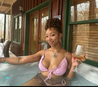Rappers Daughters OnlyFans Leaked Free Thumbnail Picture - #mdyPGJ9DX8