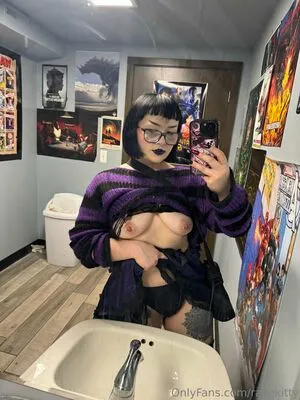 Ravekitty OnlyFans Leaked Free Thumbnail Picture - #K9v7fa7Hse