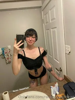 Raven Sweetfeet OnlyFans Leaked Free Thumbnail Picture - #uREzoWocI4