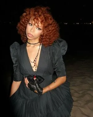 Ravyn Lenae OnlyFans Leaked Free Thumbnail Picture - #LYfkS2cOEN