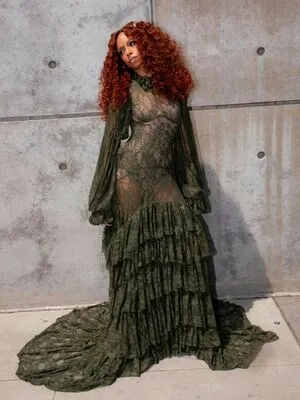 Ravyn Lenae OnlyFans Leaked Free Thumbnail Picture - #jh0zOWbh3c