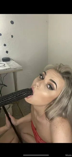 Rawmisshoney OnlyFans Leaked Free Thumbnail Picture - #q1hzqf3Fs1
