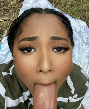 Raychellemcm OnlyFans Leaked Free Thumbnail Picture - #0OVhnxN6z4