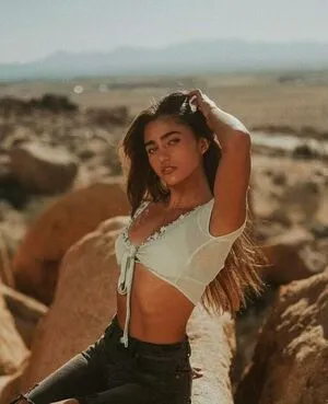 Rayna Vallandingham OnlyFans Leaked Free Thumbnail Picture - #wrG54x63rs