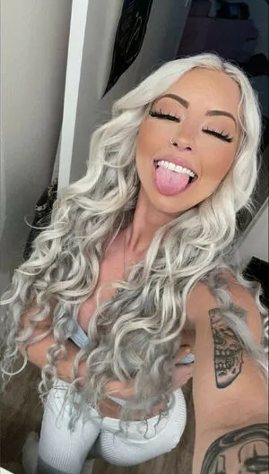 Raynefq OnlyFans Leaked Free Thumbnail Picture - #motnpSZedd