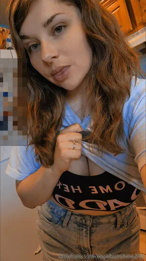 Rayofsunshine240 OnlyFans Leaked Free Thumbnail Picture - #VBxD10ijbk