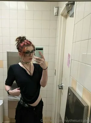 Raythesuccubus OnlyFans Leaked Free Thumbnail Picture - #4sZF5PDHqM