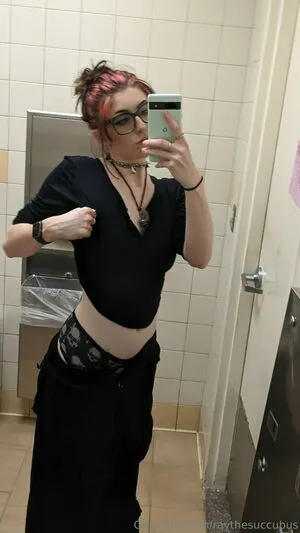 Raythesuccubus OnlyFans Leaked Free Thumbnail Picture - #XpHfak0RMk