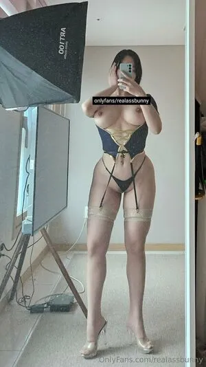 Realassbunny OnlyFans Leaked Free Thumbnail Picture - #rygokSnAHR