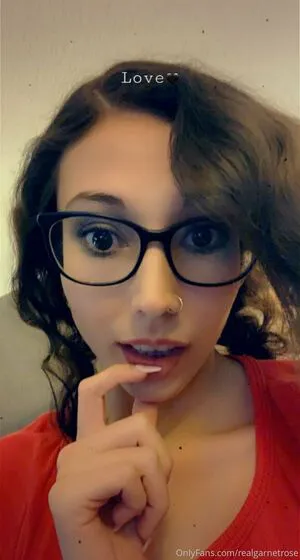 Realgarnetrose OnlyFans Leaked Free Thumbnail Picture - #0x1pGGeHU1