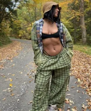 Realladytarzan OnlyFans Leaked Free Thumbnail Picture - #mM5WdmNS10