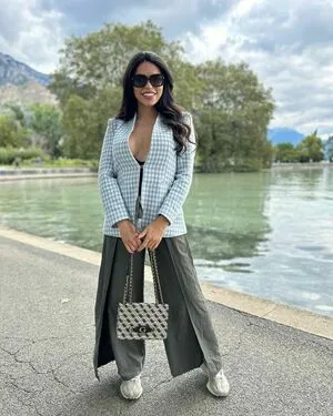Realliadinelly OnlyFans Leaked Free Thumbnail Picture - #4AHcCl6pJb