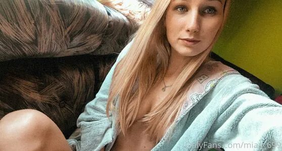 Realmiagold OnlyFans Leaked Free Thumbnail Picture - #opKdvk5NSf