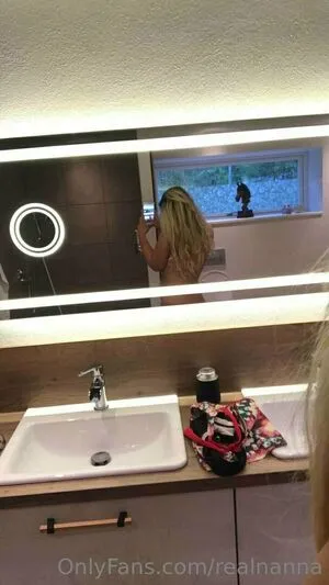 Realnanna OnlyFans Leaked Free Thumbnail Picture - #WhM5Idddvh