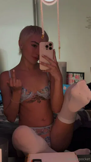 Realpollypocket OnlyFans Leaked Free Thumbnail Picture - #AAX2cuC3w4