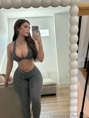 Realtaylerhills OnlyFans Leaked Free Thumbnail Picture - #G239QdYgve