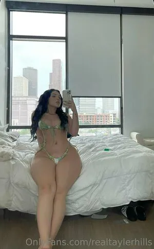 Realtaylerhills OnlyFans Leaked Free Thumbnail Picture - #sAlnUnNYNT