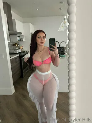 Realtaylerhills OnlyFans Leaked Free Thumbnail Picture - #wZS5M5dqWY